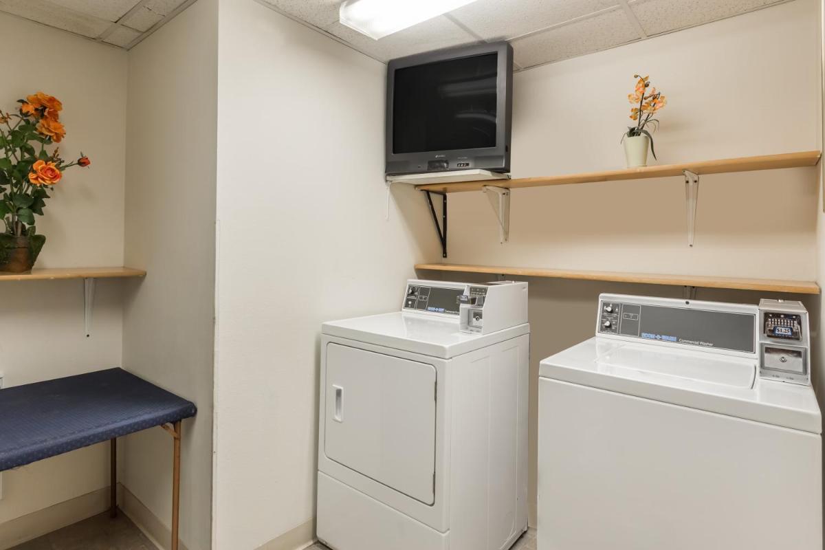 Popular attractions Area Nearby Property